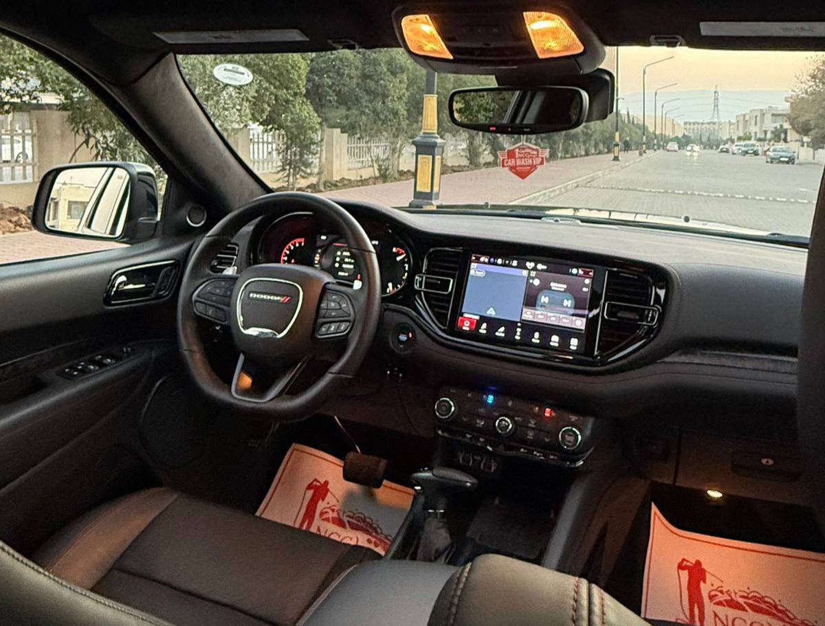 دۆج دۆرانگۆ 2025 مواسەفات R/T پڵەس 
قەپات مواسەفات 
سەقف شاموا 
مەکینەی V8 فۆرویل 5.7L
ژمارە کاتی 
تەنها 2 هەزار کیلۆمەتر ڕۆیشتووە 
حسابی سفری بۆ بکە 
پانۆڕاما 
گێر ئۆتۆماتیک 
ئاوێنە کارەبا 
ڕادار 
دەبڵ ئەکسل 
کامێرا 
حاسە 
کوشن هیتەر 
شاشە 
ئاوێنە ڕادار 
لایت زینۆن 
سوکان هیتەر 
ڕادار پێش و پشتی 
لایت زینۆن 
لایت لید 
زۆر مواسەفاتی تر 
لەسەر دەقی شەریکە ماوەتەوە 
هیچ مەسرەفێکی تێدانیە 
زۆر پاک و خاوێن 
هەموو گیانی بەشەرت 

سـعـر : لە کۆمێنت داوابکە ڕاستەوخۆ بۆت دێت 📥 

گێر و مەکیەنەی بەشەرت نەکراوەتەوە 
برغۆی بانەدراوە لەسەر دەقی شەریکە 
هیچ کێشەیەکی تێدا نییە 

ژمارەی خاوەنەکەی 
***********
شوێن سلێمانی
