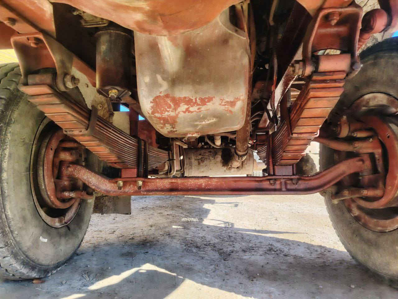 سلام عليكم أقجم لبيع موديل 79 قماره بلادي مبدل بيه لقود وشباج تايرات جديده محرك جديد كير 110 بدي جديد   السعر 27وبيه مجال لطيبين ***********
