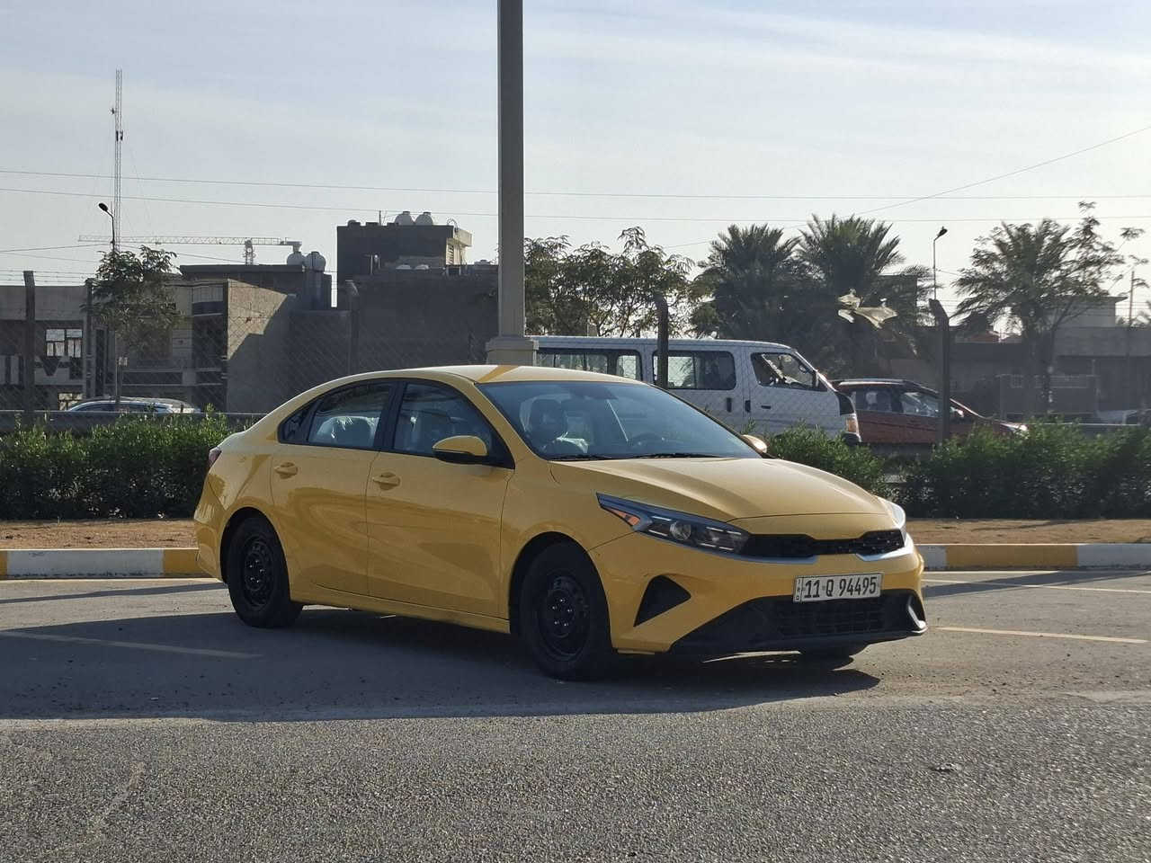 سلام عليكم كيا فورتي للبيع موديل 2023 رقم خصوصي بغداد لون اصفر  ماشيه 48000 الف ميل
السعر 15.500
مواصفات اشاير مري 
تحكم ستيرن 
رادار خلفي امامي 
داخل لون بيجي 
نضام كار بلي لاسلكي أندرويد اوتو
حادث موضح بالمنشور 
رقم هاتف ***********
