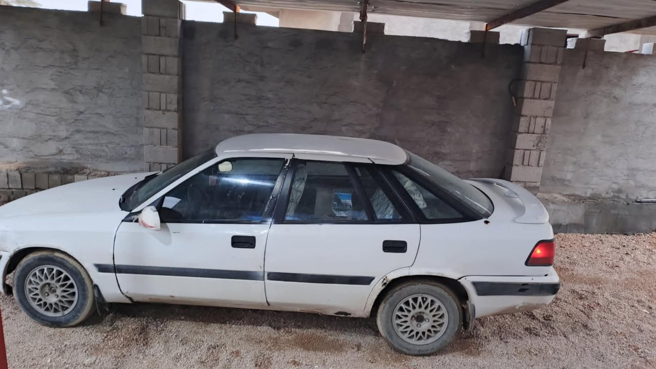 اسبرو موديل 1996 رقم أنبار سنويه لل29 تحويل مباشر محرك مفتوح 1600 كير عادي تخم تاير تراي داخل حلو مال جناي السعر 17$ مكان السياره الأنبار الرمادي جويبه /***********
