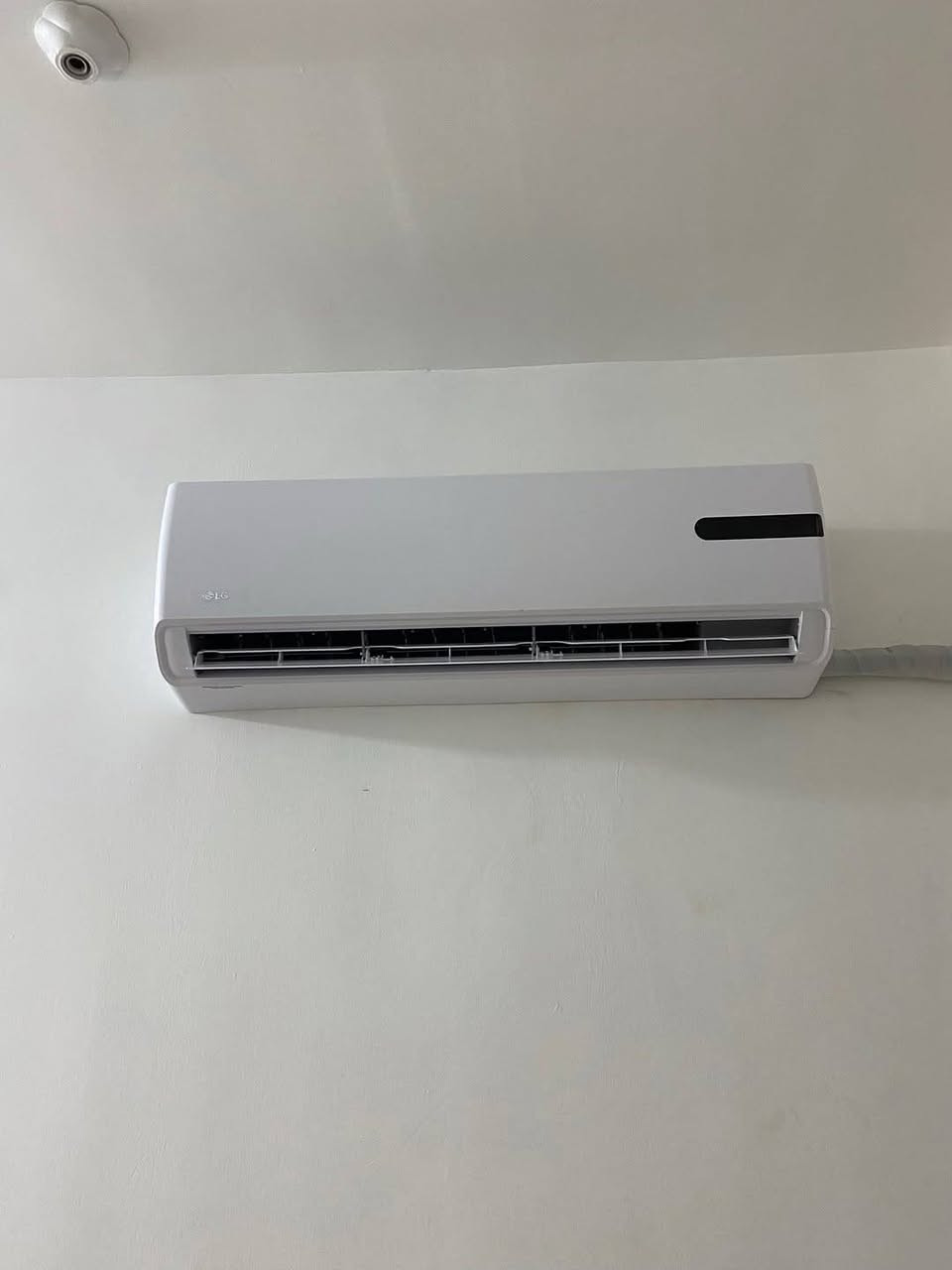 موعدنه وياك ولدقه بل عمل يميزنه عن غيرنه❤️عملنه في جميع انحاء بغداد الحبيبه ❤️
❄️خدمات مصطفى للتبريد❄️
تنصيب سبلت جداري🌨
تنصيب سبلت كنتوري  🌨
تنصيب سبلت الكسيت🥶
تنظيف موقعي 🌬
تنظيف تفصيخ🦺
فتح سبلت جداري 🛠
فتح سبلت كنتوري  🛠

ثقب كونكريت ⛏️

صيانة 

شحن غاز R22  ♻️
شحن غاز R410♻️

.            (فريق متخصص) يجيك لموقع العمل

عمل فاكيوم لجهاز لكل جهاز من ضمن العمل 

 داخل بغداد 
الاَتصال 
***********
أو مراسلة لصفحة☆
