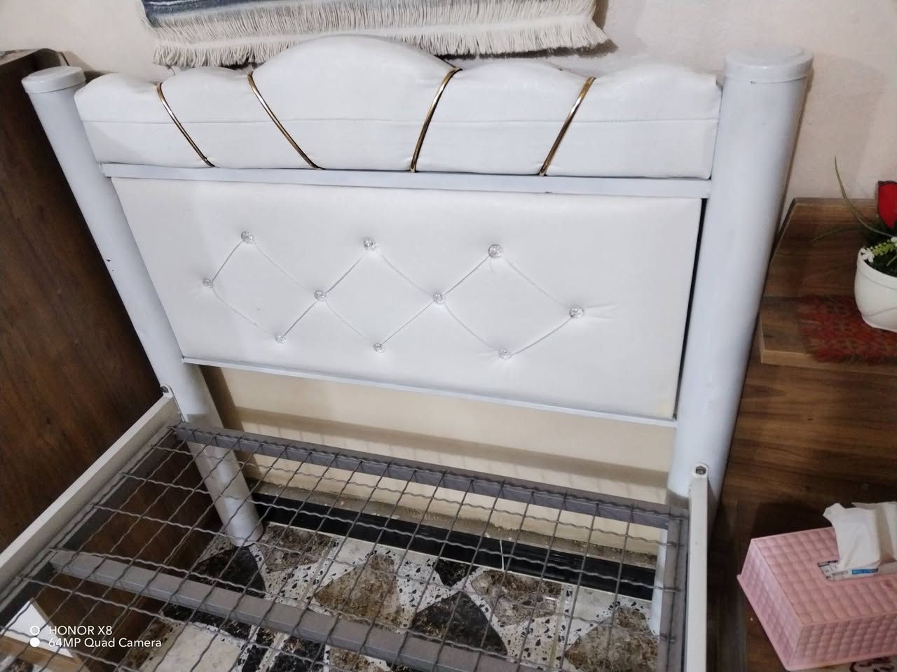 للبيع سرير مع فراش اسفنج ضغط عالي ارتفاع ١٢ نظيف
المكان دورة للاستفسار الاتصال على ***********
