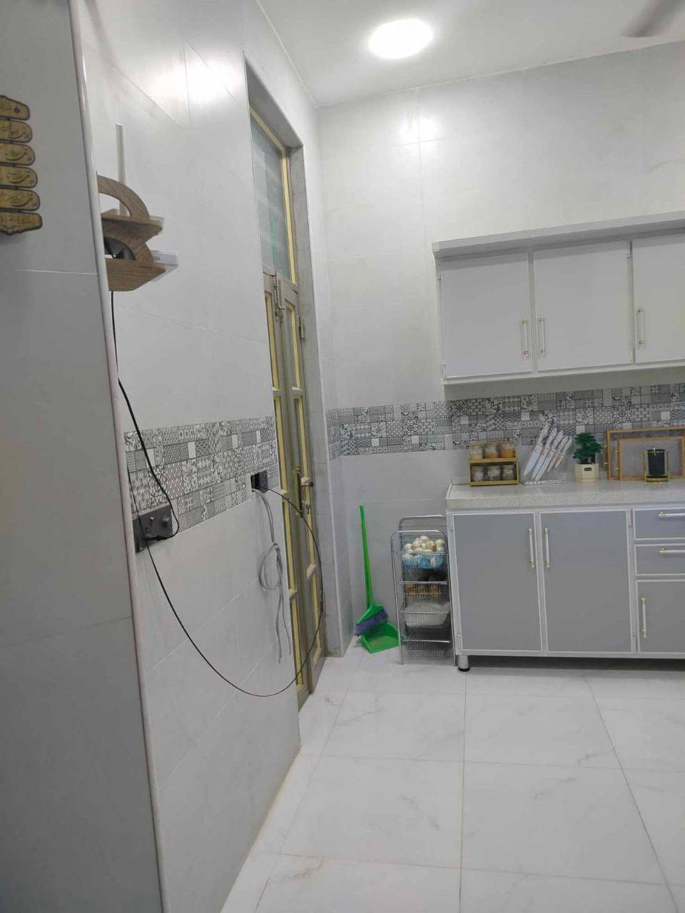 علق بكلمة ( تم ) على المنشور بالصفحة الرئيسية  لكي يصلك السعر 
لتصلك المزيد من العروض يرجى متابعة الصفحة 👆👆👆

للبيع مشتمل بالخاجية المعلمين
مساحة 100 م مربع  ركن على شارع 10م

طابقين بناء سنة  2024

الطابق الارضي :
غرفة نوم وصالة واستقبال ومطبخ وصحيات

 الطابق الاول :
غرفتين وصالة وصحيات مع سطح

مراوس بقطعة بالخاجية او عميشة او
 المخابرات 

📍📍  للاستفسار اكثر يرجى الاتصال على ارقام المكتب
            او التواصل عالخاص
         ☎️   ***********
         ☎️   *********** 

🌍  عنوان المكتب // كوت الخاجية شارع 40
       مقابل العزاوي للاجهزة الكهربائية
       مجاور صبحي ابو الفلافل 

📍📍 نستقبل كافة عروض البيع والشراء للدور والاراضي السكنية.
