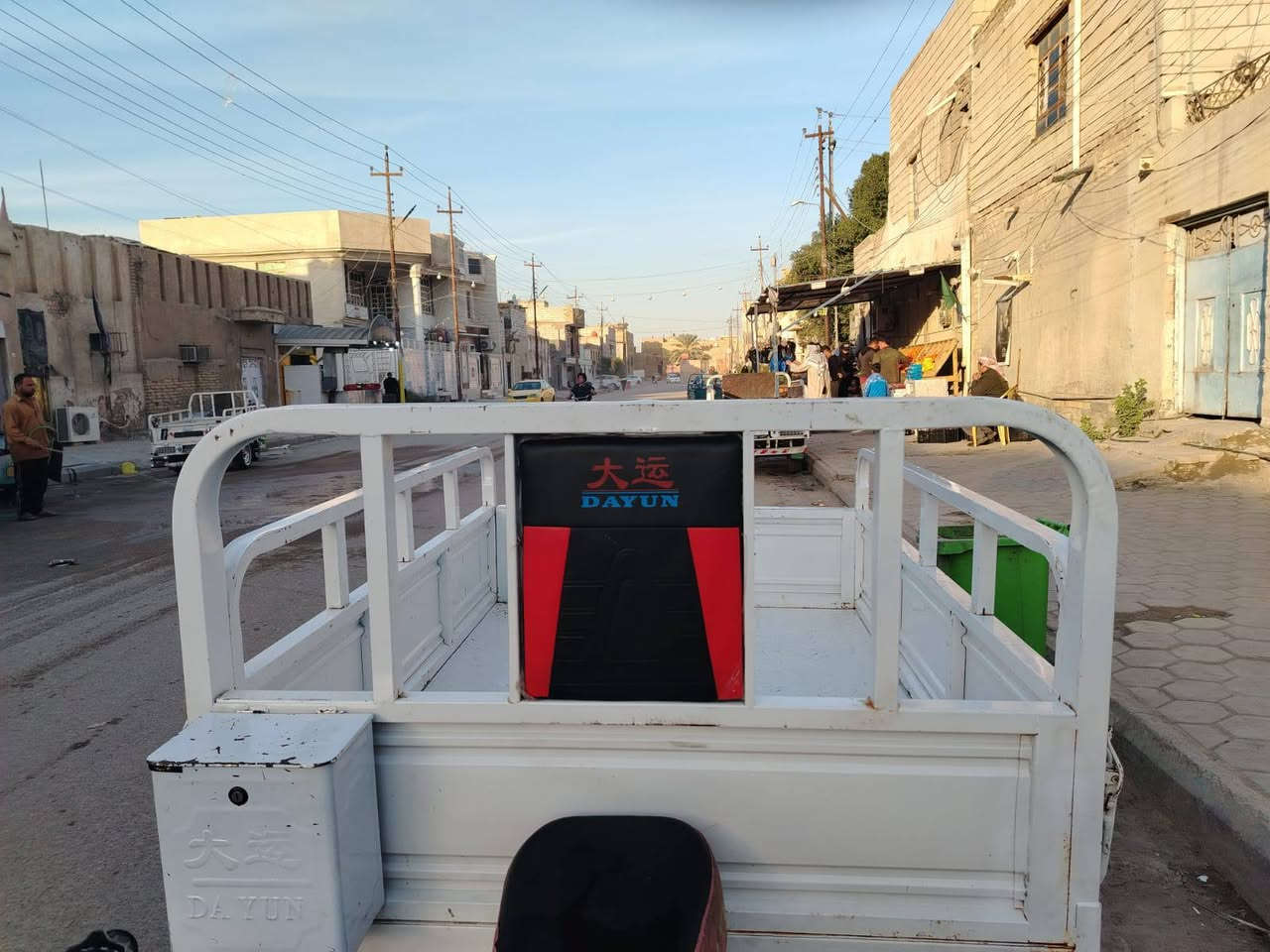 سلام عليكم بدي دايون للبيع العنوان ناصريه قرب كراج الموحد سعر350 الرقم الهاتف ***********
