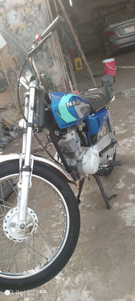 سلام عليكم  اربعه كير  كلك كلك  للبيع  دراجه نضيفه شوفت عيونكم  كلشي ما ناقصه   وهاذه رقمي ***********0 عل فيس ما متواجد   السعر 300 وبيه مجال بصيط
