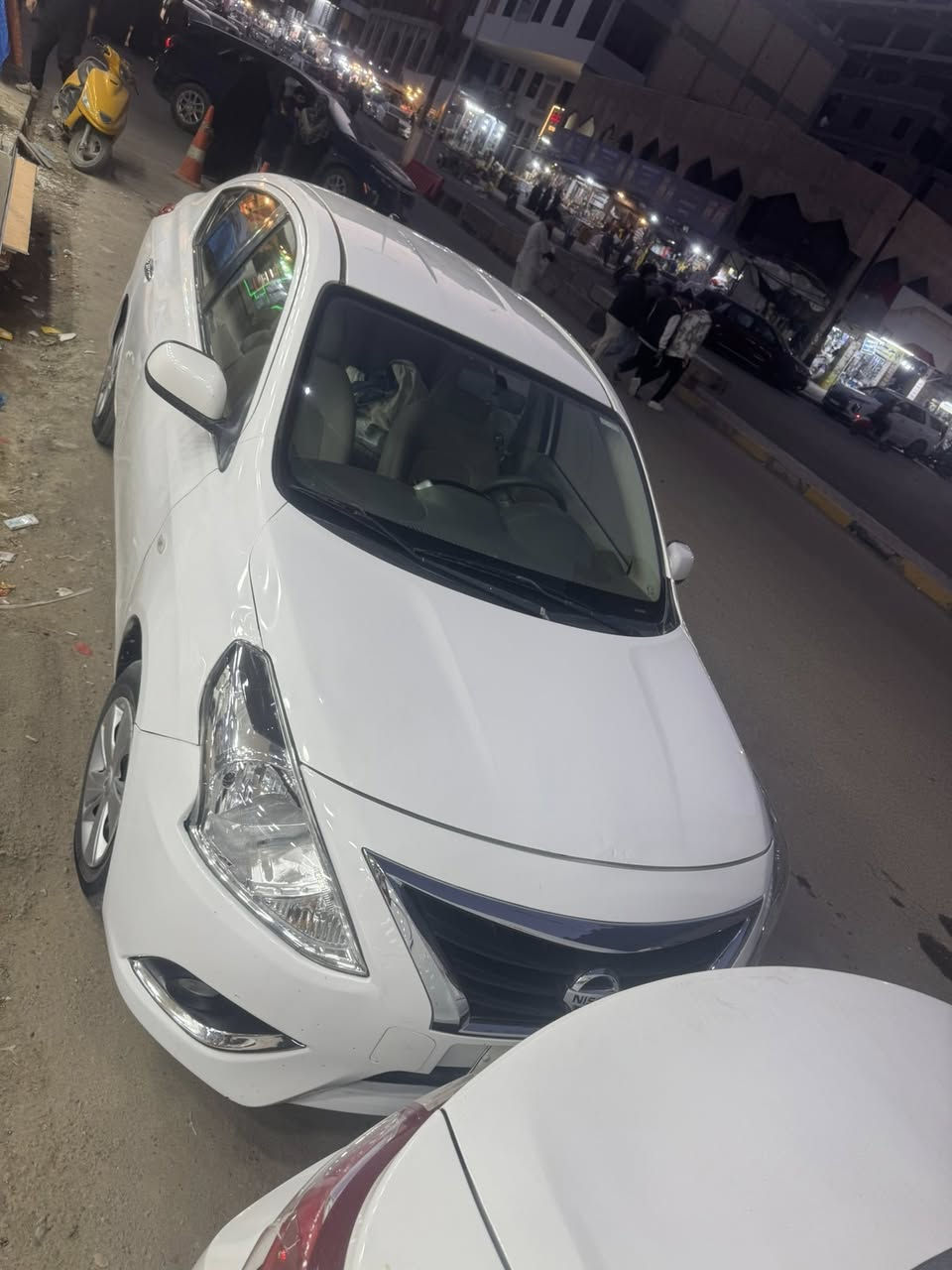 نيسان للبيع  موديل 16  كفاله. من عده شبر صبغ بل باب 
السعر 87 بيه مجال 
***********
