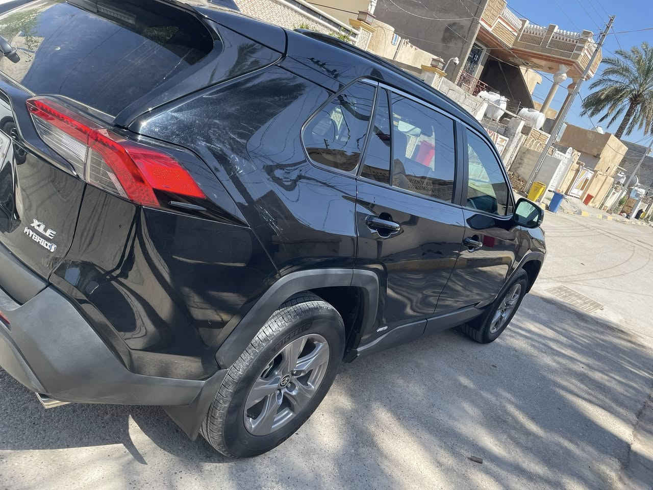 (من رخصة الادمن )
السيارة ضرر خفيف وفاتحين البجم وغراضها نفسهن

بدون اي تبديل بدون اي صبغ 

مرقم بغداد 

لوحات جديدة 

بيها بارد كللش بسيط 

مابيها اي كلوب مشتغل بالدشبول

السيارة بدون اي نقص 

ماشية ٢٤الف مايل 

فتحة 

بصمة 

كشن كهرباء 

صندوق كهرباء 

اشاير بالمري 

تدفئة بالستيرن 

 داخل لون بيجي 

 وبعد بيها هواي مواصفات 

مكاني ديالى بعقوبة 

للأستفسار اكثر الاتصال على الرقم 

***********
