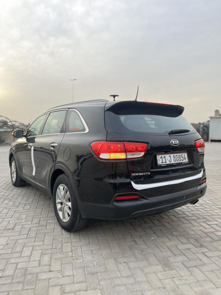 السلام عليكم سورنتو 2017 رقم بغداد بأسمي مكينه 6سلندر عارضه 165$ حادث امريكا بسيط جدآ جاملغ وبنيد بدون دواخل بدون ايرباك السياره جديده بمعنى الكلمه السياره ماشيه قليل السياره 7راكب 3قطع تبريد مكينه وكير كفاله السياره مغلفه نانو سيراميك بالكامل ومصروف عليها شاشه كبيره ايباد /فول تحكمات/اشاير بالمري/حساسات خلفي امامي/3انظمه قياده/ كشنات جلد /تدفئه كشنات / تحديد مسار/ شاشه اعطال/ داخل لونين صاج وبعد باقي مواصفات معروفه سياره جاهزه ما بيه نقص مكان السياره بغداد الاتصال بالرقم :*********** الخاص مغلق 🔏
