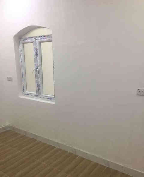 مشتمل ارضي للأيجار 
العنوان :  المعقل _ شارع المهندسين📍
المساحه :  100 م 
يحتوي على :  2 غرف منام + صاله + صحيات + مطبخ  
المواصفات : مستقله ذات باب معزول + بناء حديث + 
شارع 20 متر
سعر الأيجار : 700 الف 
للتواصل : 
***********
*********** 
***********
