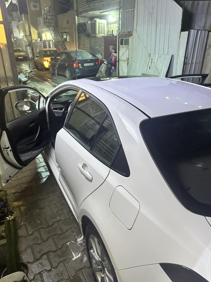 السلام عليكم  كورلا هايبرد 2024 ماشية ١٠ الف ملاحضات بسيطة السعر ١٤٧ المكان بغداد رقم الهاتف ***********
