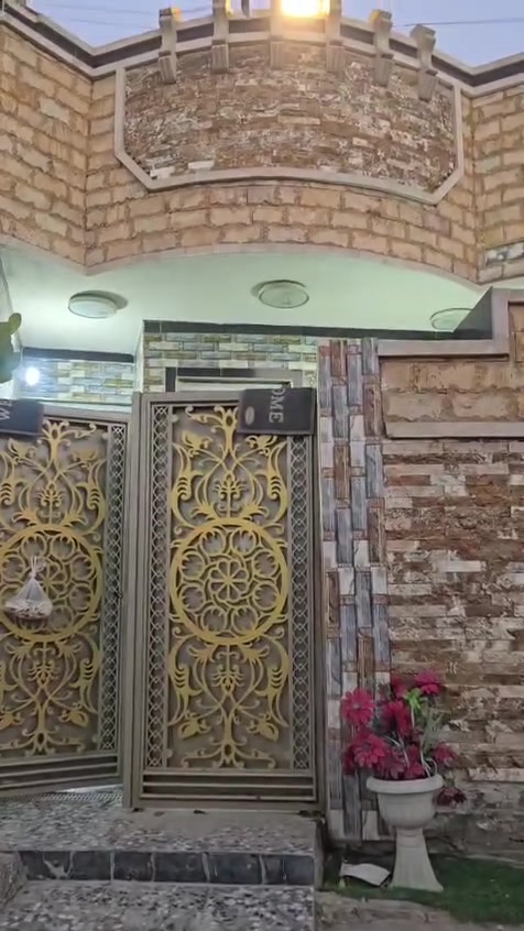 السلام عليكم
بيت للبيع ١٠٠م في الضباط الثانية الزراعي قرب المحطة الصفرة قاط ونص للاستفسار الاتصال ***********
