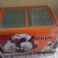 براد بطحيه بحاله جيده ٧٠سم× ١٠٠سم   سعر٢٢٥   رقم. ٠٧٧٣٨٢١٨٤٠٨  بغداد ب...