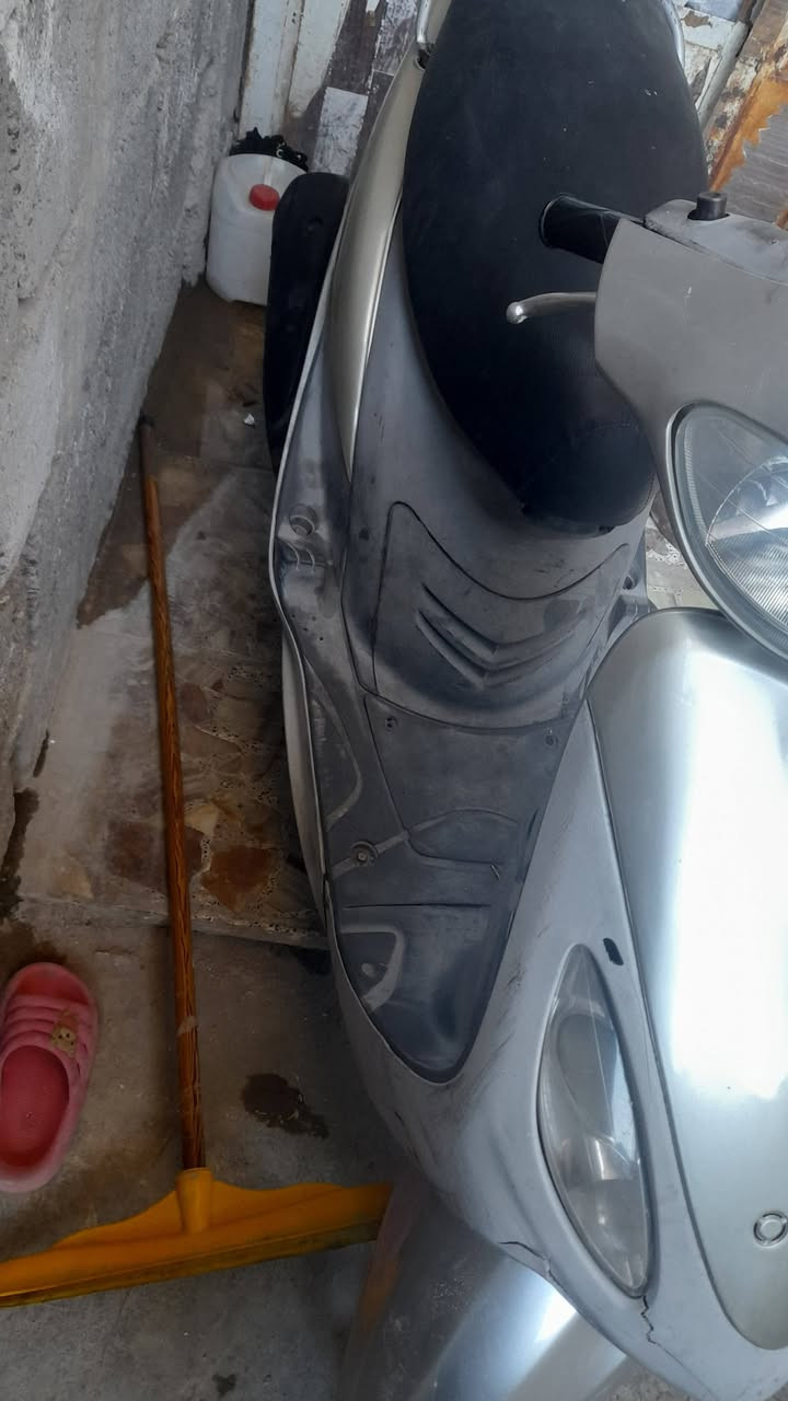 دراجه ماكس منغولي للبيع مكفوله الدراجه اخت الجديده ابلاديه تجي وتشوف السعر ٥٥٠ اوبيها مجال بصيط المكان بغداد بل الامين الثانيه الرقم *********** خابر اوتدلل
