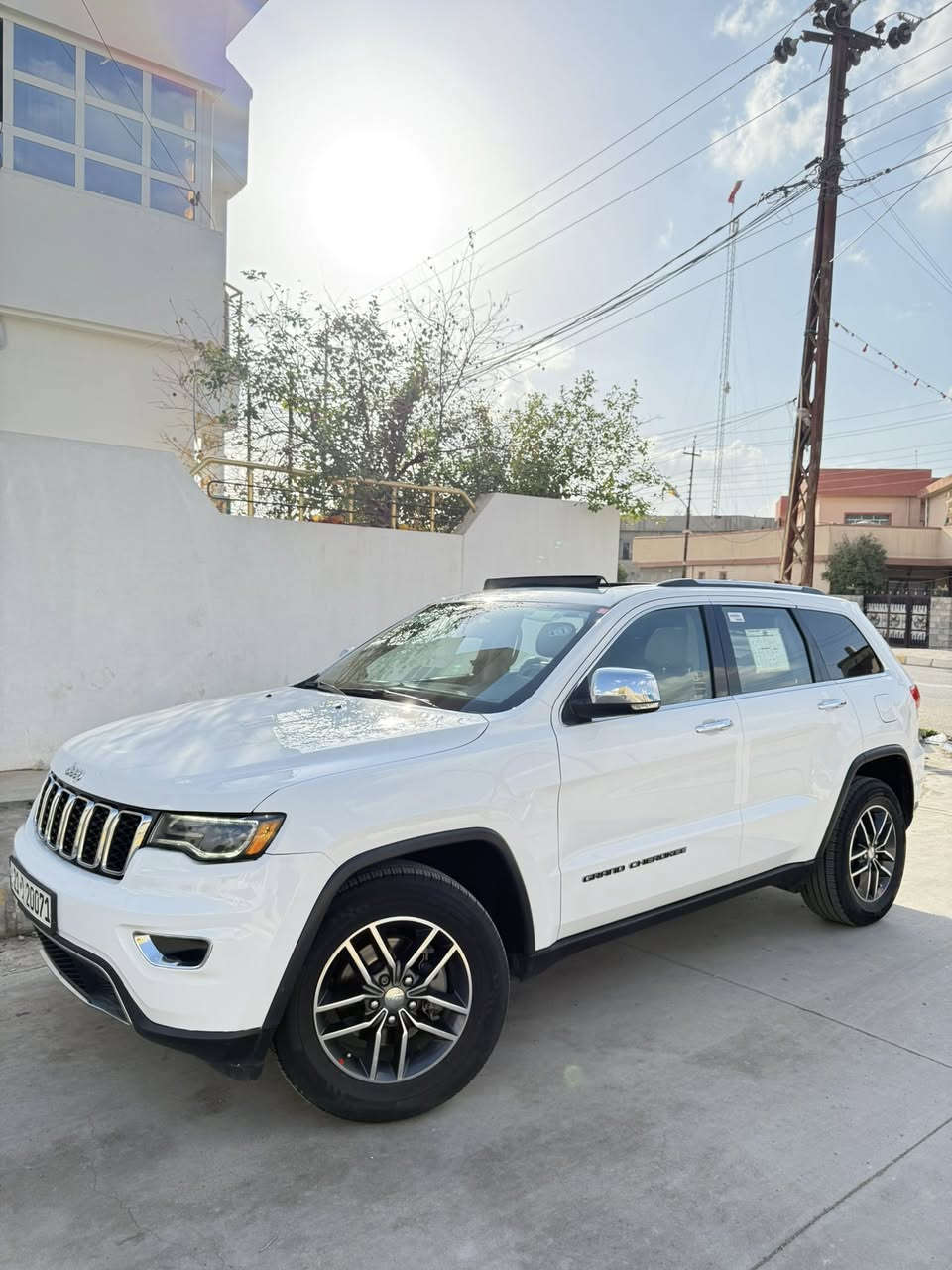 البيع جيب 2017 فول شركه هارلم كلين أخت زيرو ماشي 74 ميل رقم مميز  سعر (255)$ كشن حار و بارد و بنورما صندوق كهربائي إسترين كهربائي كشن خزن داخل عسلي سياره اب اسمي رقم كوله جديد مكاني كركوك 
***********
