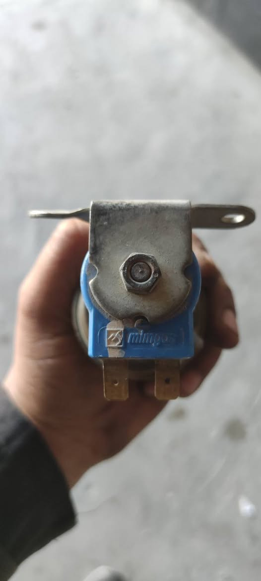 المنظومة بعدها الي يريدها يتواصل وياي، تريد مع الشد او بدون
8سلندر خزان 100 لتر

ترهم ع سيارة 6 سلندر ايضا
السعر 450 - مع الشد 625

العنوان -ديالى -جلولاء


**إذا كنت صاحب هذا الإعلان وتريد حذفه لأي سبب، رجاءا أرسل رسالة إلى الدعم الفني**