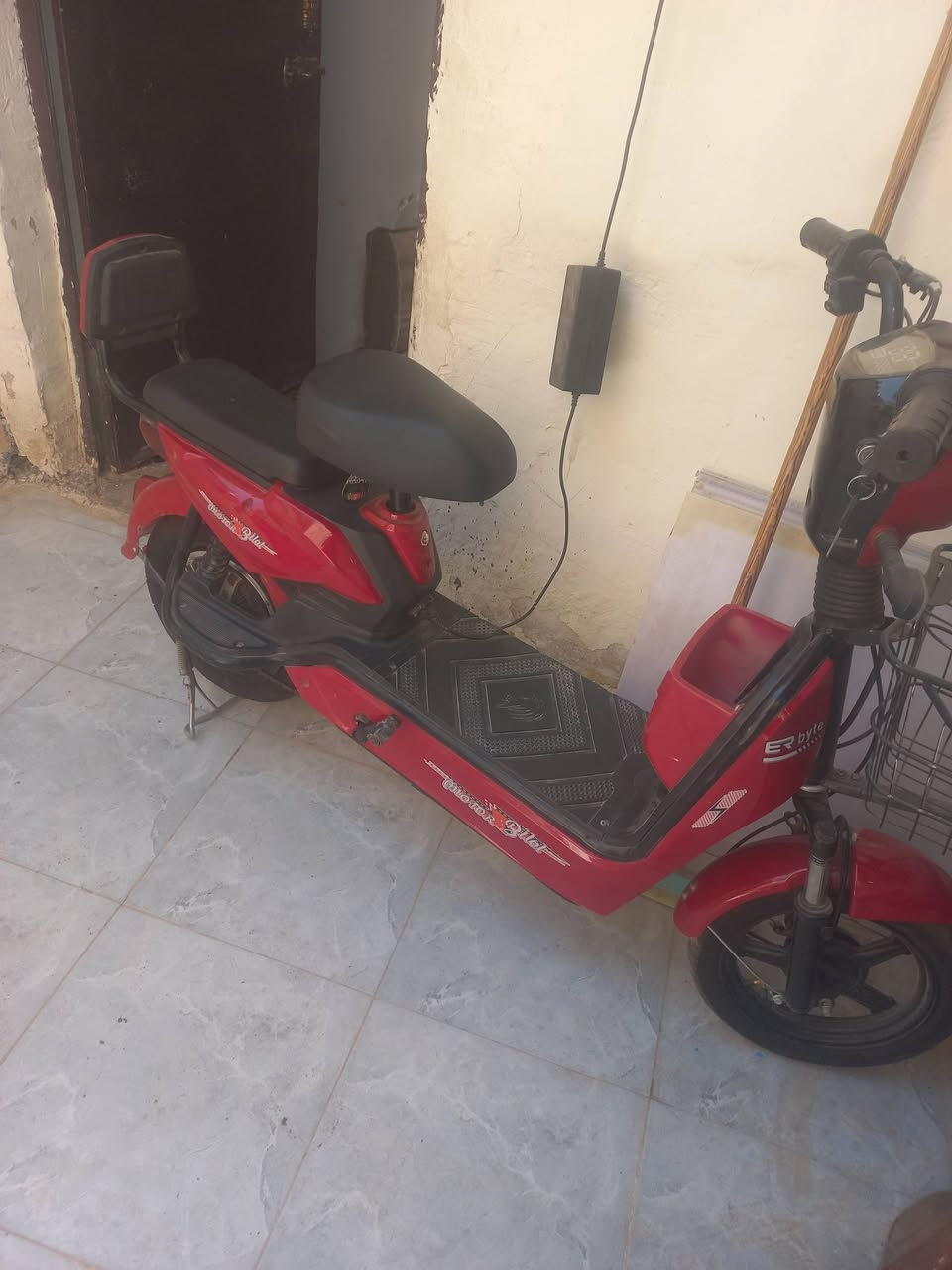 باسكل شحن اخو الجديد للبيع السعر ٣٠٠ و بي مجال ***********
