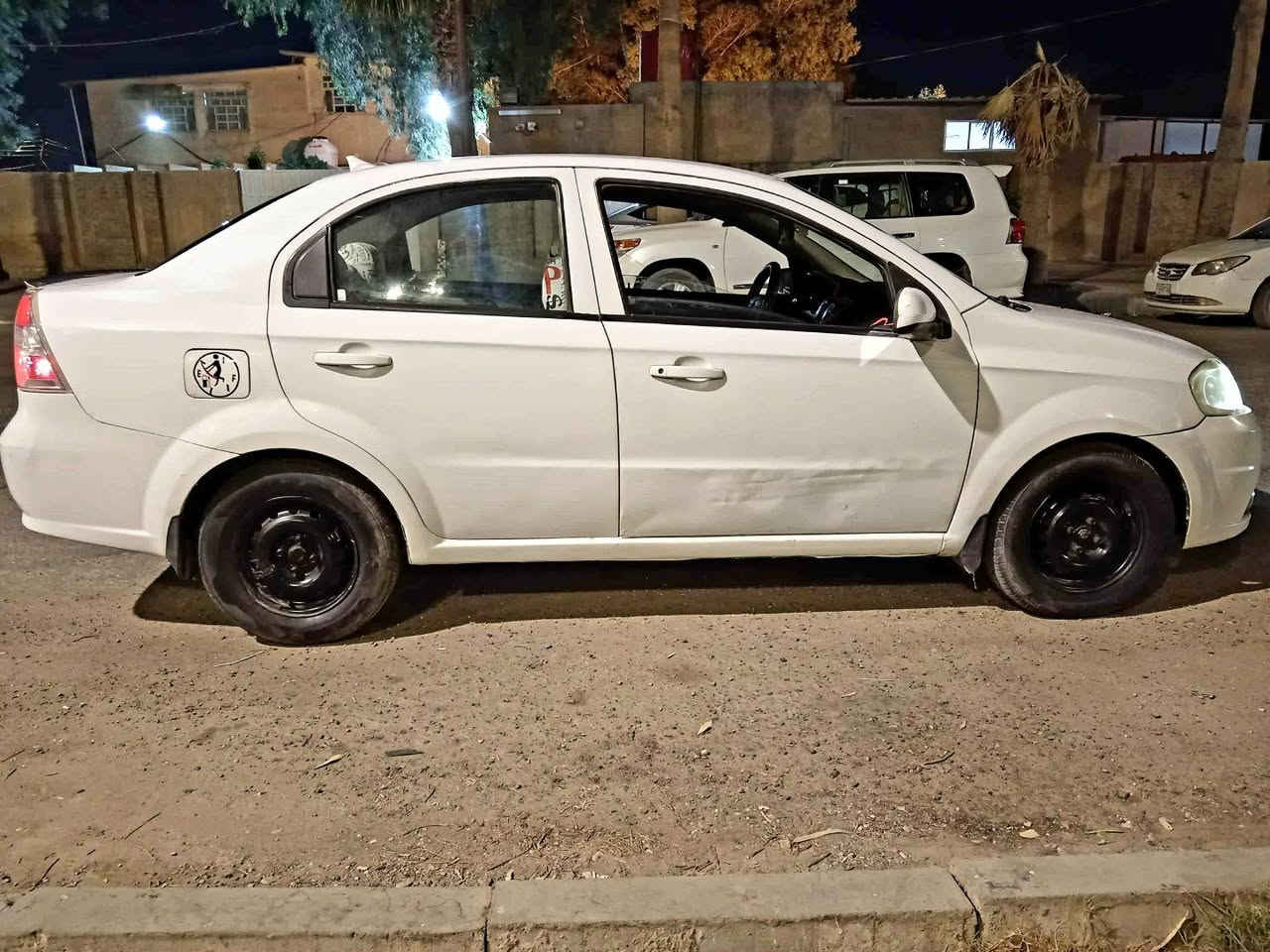 سلام عليكم افيو مديل ٢٠١١ رقم بابل دولي وارد امريكي محرك مسكر كير اوتو بيها جاملغ وبارد بل باب موضح بصور وبيها مكانات صبغ بصيطه سعر٥٣ وبيها مجال 
***********
