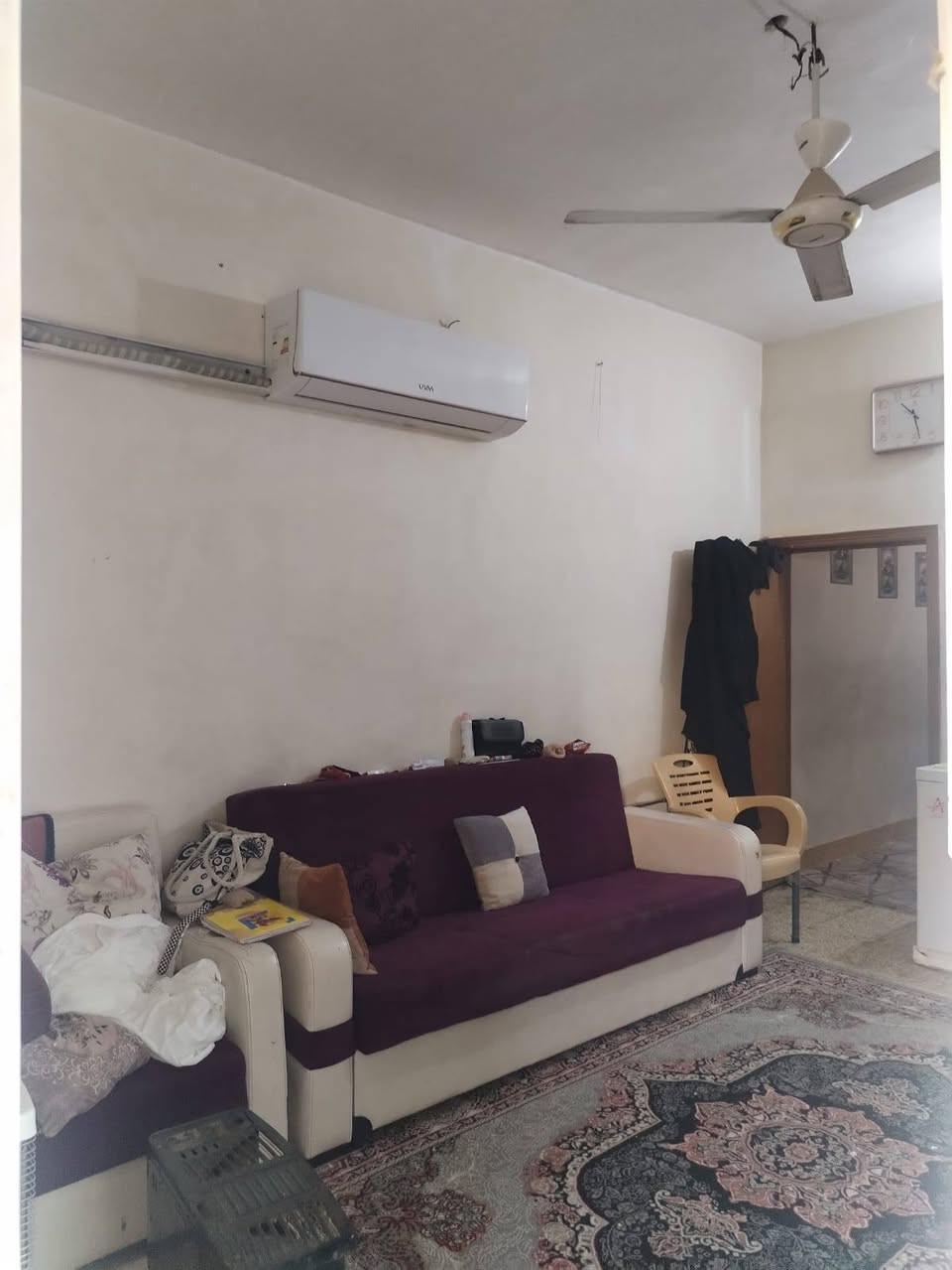 بيت ١٠٠م للبيع أو مراوس بقطعه . البيت ١٠٠م طابق واحد بناء نظيف حي شهداء سيف سعد شارع السوق  خلف متوسطة بغداد  السعر ١١٥ مع المجال  .للتواصل مع صاحب البيت  ***********
