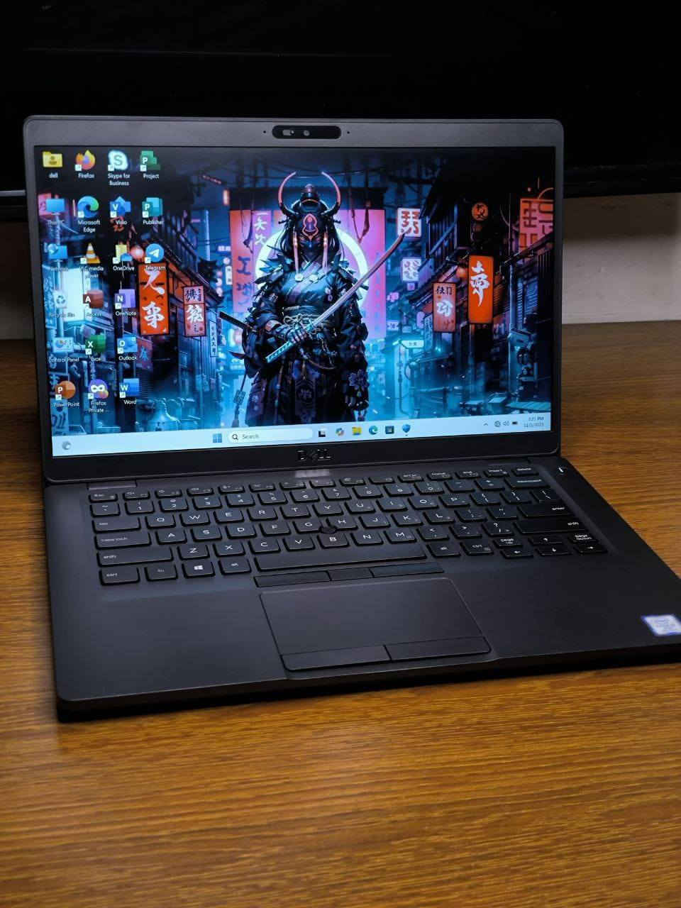 💻🔥 Dell Latitude 5400 TOUCH 🔥💻
✨ أداء قوي + تصميم عملي = اختيارك الذكي! ✨

📌 إذا تدور على لابتوب عملي للدراسة، الشغل، والتصفح السريع — هذا هو الحل 👇

🔹 المواصفات:
• شاشة لمس 14 إنچ (مريحة وسريعة الاستخدام)
• رام 8GB (تشغيل سلس بدون تعليق)
• هارد SSD 256GB (سرعة عالية بالإقلاع وفتح البرامج)
• كرت شاشة داخلي 4GB (يشغل برامجك اليومية بكل سلاسة)

💡 فوائد الجهاز:
✔ سريع جداً بالإقلاع والتشغيل
✔ مناسب للطلاب والموظفين
✔ يشغل برامج أوفيس، تصميم خفيف، وتصفح بدون مشاكل
✔ شاشة لمس تسهل عليك الاستخدام اليومي
✔ بطارية ممتازة للاستخدام خارج البيت

🎁 الملحقات المجانية:
🎒 حقيبة لابتوب
🖱️ ماوس
🖱️ ماوس باد
🔌 شاحن أصلي
📦 تغليف احترافي يحافظ على الجهاز

🚚 توصيل مجاني لجميع محافظات العراق

💰 السعر: 300,000 دينار فقط

📩 للحجز والاستفسار راسلنا خاص — الكمية محدودة!


**إذا كنت صاحب هذا الإعلان وتريد حذفه لأي سبب، رجاءا أرسل رسالة إلى الدعم الفني**