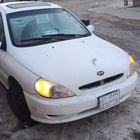 كيا ريو • ٢٠٠٠ • كالار