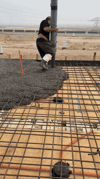 الطوبة والنخيلة • صب سقف ١٥٠م • خرسانة C35