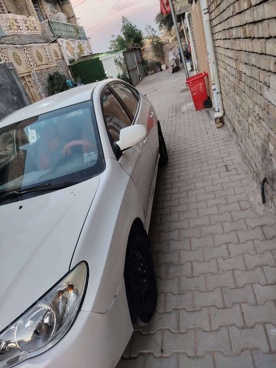 السلام عليكم شباب النترا ٢٠١٠ سيارة جهازه بيهه فقط الجاملغ مبدل و هذا السونر موجود السعر ١٠٨ و بيهه مجال قليل رقم ***********    بغداد
