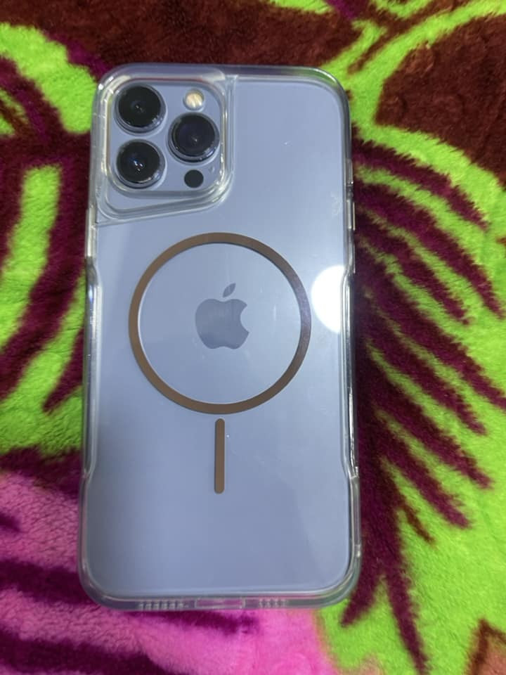 13 برو ماكس امبدل  ذاكره 256 شاشه وبطاريه وضهر وفيس ايدي واكف والكامره لماميه واكفه فقط عنوان البصره تنوّمه سعر 390 وبي مجال للتصال ***********
