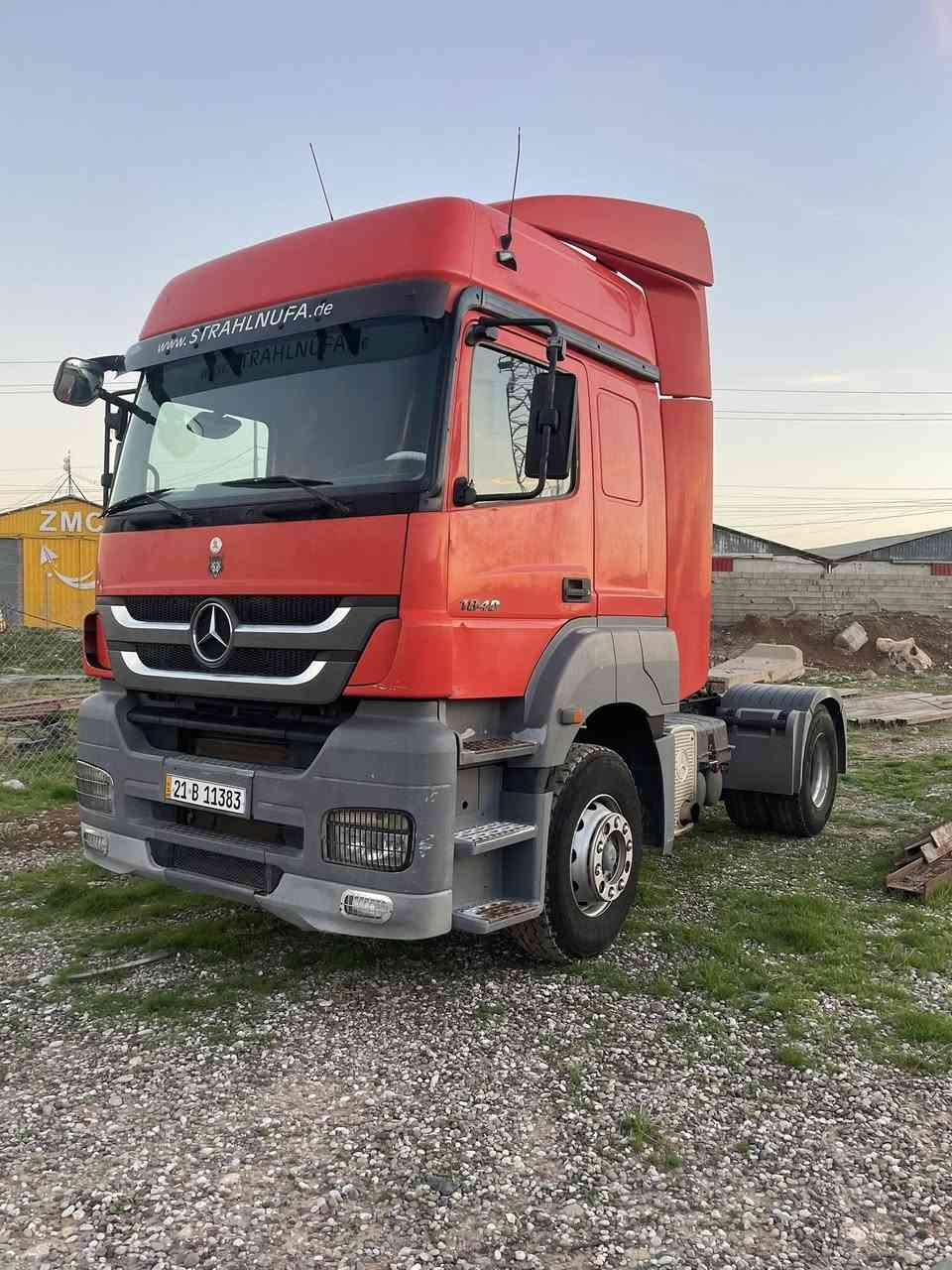 سلام عليكم أكسور دمعه 2005سياره سليمانيه دولى
سنويه لل ٢٠٢٩ تعويل مباشر
السياره مكفوله من الصبغ والفطروالجكه العربانه مربوطه سياره راس والعربانه المانيات 
عربانه تاك تاير جوبليس العربانه ٣محاور سياره خيرمن الله بل شغل سعر السياره ٢٣٠ورقه بيهامجال 
العنوان  أربيل 
ت*********** وتساب
