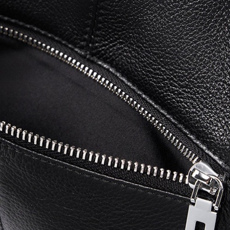 حقيبة جلد 🤍👒ماستر كوالتي" 
السعر :25 الف 🤍
‏القياسات :29*26 كم 🤍متوفرة بلونين


**إذا كنت صاحب هذا الإعلان وتريد حذفه لأي سبب، رجاءا أرسل رسالة إلى الدعم الفني**