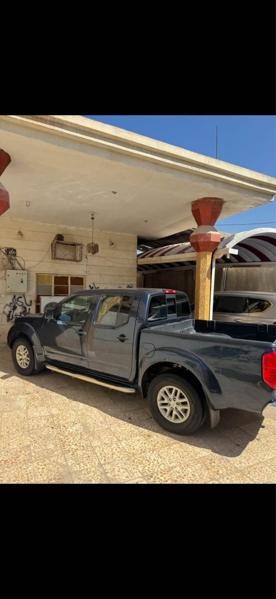 السلام عليكم نيسان فونتيره موديل 2016 رقم بصره وارد أمريكي حادثه جاملغ وبنيد مكينه كير كفاله بيع او مراوس السعر 125 مكان البصره *********** الزبير, البصرة
