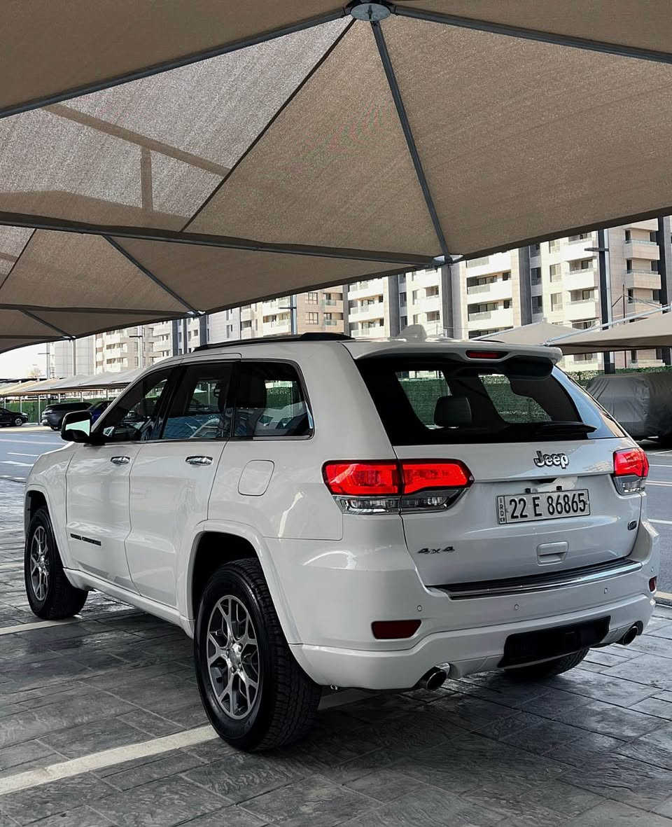 Jeep grandcherokee 2021
جيب اوفرلاند / فوووووول مواصفات VIP 
موديل / ٢٠٢١ 
ماشية / ٤٧ مـــايـــل فـــقــــط 
سعر / ٢٢٢ 💵 💲 
مكينة / ٨ سلندر + 5.7 فور ويل 
لون /  ابيض
مواصفات/ فول فول مواصفات - جــكـــات - بــانــورامــا - كشنات حار و بارد - كشنات Vip - صندوق جك - رادارات امامي و خلفي - تشغيل عن بعد - تايرات جديد ٢٠٢٦ - كشنات جلد - جكات كامل سيارة … 
- حادثها / فقط حافة جملغ + ارباك دشبول طاك و دشبول مبدل بلادي .
- رقم شاصي : 1C4RJFCT4MC623574
- سيارة مكفول كفالة عامة / رقم و هزة و وكالة بشرط 
- رقم تلفون 📞 ☎️ 
- *********** ~ ***********
- *********** ~ ***********
- *********** ~ *********** أربيل, العراق
