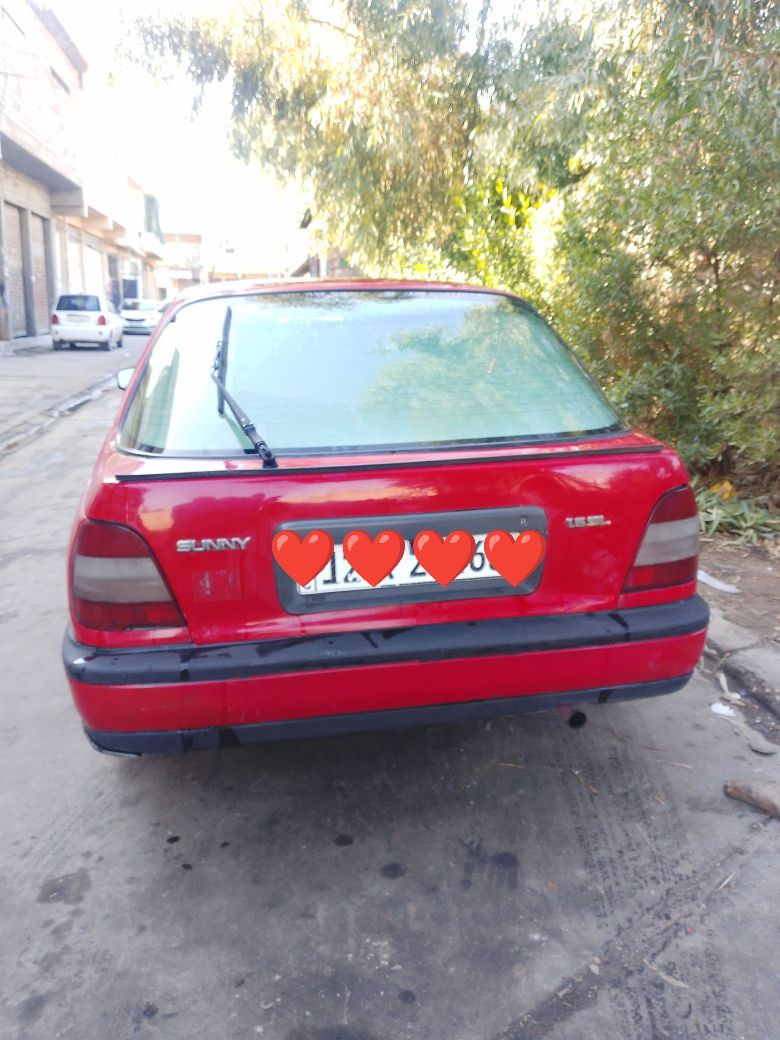 نيسان صني موديل1992
كير توماتيك شرط محرك شرط جامات كهرب قفل مركزي
صبغ دواير فقط 
رقم انكليزي هزه جديد شرط التحويل 
مكان السياره الموصل 
***********
السعر 40 وبيها مجال
