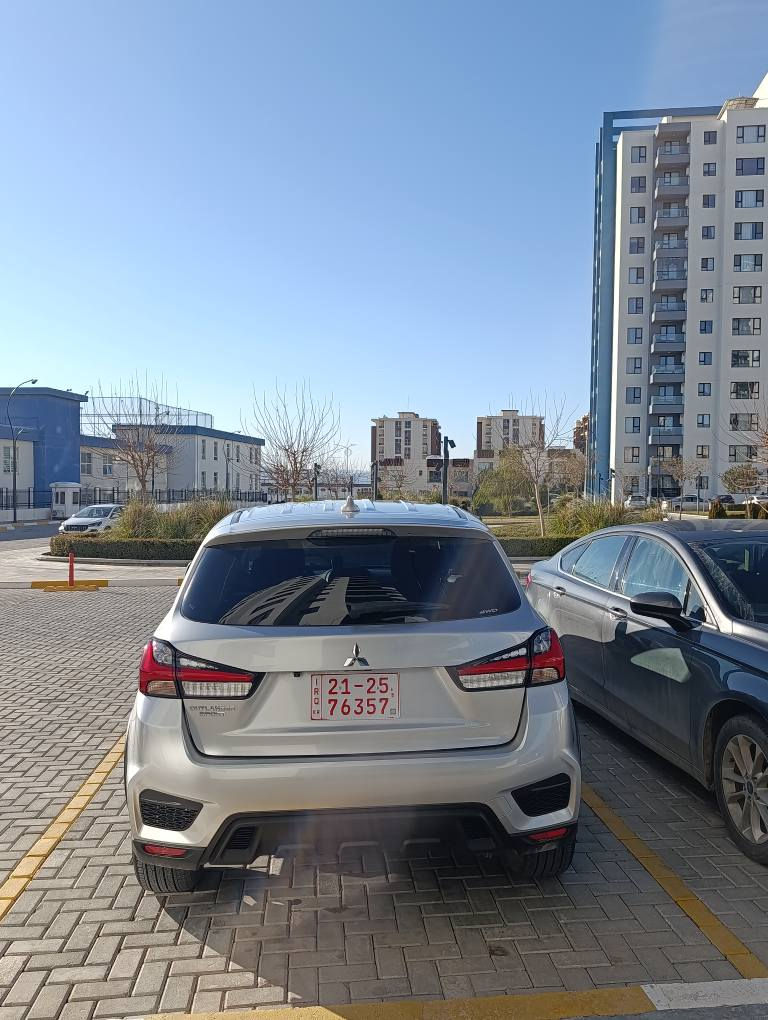 مستەر بۆشی ئاوتلاندەر سپۆڕت مواسەفات 2024 SE ئەمریکی
دەبڵ ئەکسل
ڕادار
جام کارەبا
شاشە 
ئاوێنە کارەبا
لایت لید
جام بیلاد ڕەش
8مایل ڕۆشتووە 
سەیارەکە زۆر پاک و جوانە بێ قرچ و قۆپە بەس بۆنیدی بۆیاخە بێ ناوگرتن بەبێ ئێرباگ جوانترین دەعمی هەیە سپێری شەریکەی دانەگێراوە ماشااللە سەیارەکە نمونەیە لە جوانی سۆنەرەکەیم دانەوە ڕەقەم کاتی 1 مانگی  تیا ماوە شوێنی سەیارەکە لە سلێمانیە
ژ.ت:***********
JA4ARUAU4RU013076 السليمانية, العراق
