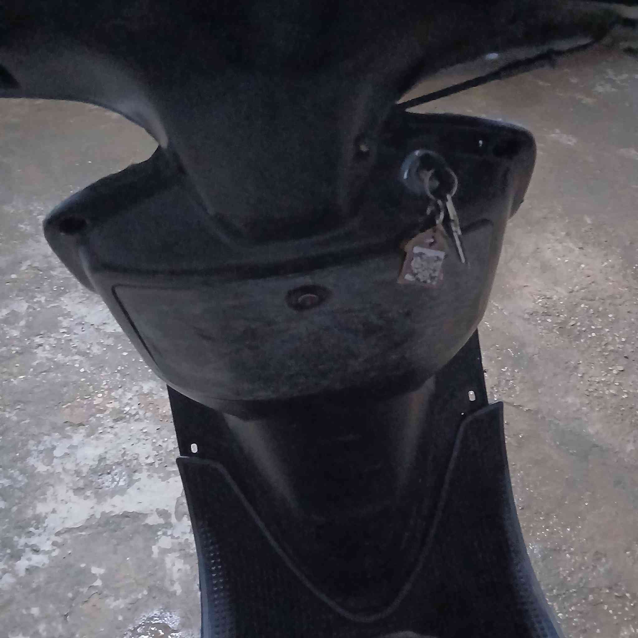 السلام عليكم دراجة للبيع فراشة حاوية مكينة فول صلي على محمد
دراجة مال جناي يشهد الله متذب عليها ربع كاملة مكملة جك نص جك صفح سلف هندر واحد والسلف بصمة قفل استيرن هورن اصلي لايت زنون عالي ناصي اشاير كاملة بك لايت جديد دبلات يشهد الله قبل يومين بدلتهن ودبل خلفي جديد وتعلاية مال دبل كابرية جديد تايرات جديد نقصها كفرات بس 
سعر خاص واني خادم


**إذا كنت صاحب هذا الإعلان وتريد حذفه لأي سبب، رجاءا أرسل رسالة إلى الدعم الفني**