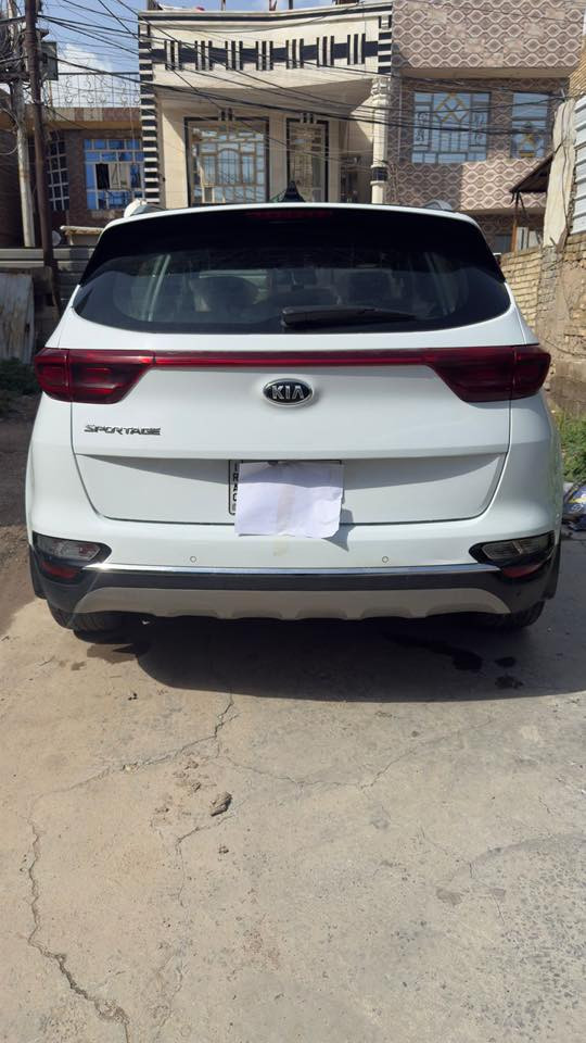 السلام عليكم
سياره سبورتج 2019 خليجي سياره حلوه ونضيفه بيها قطعتين وموجود السونار سياره حلوه 

كل نقص مابيها 

العنوان بغداد الزعفرانيه 

السعر 180 وبيها مجال 

سياره مال بيت وحلوه رقم بغداد وبسمي 

ماشيه 77,900 حقيقي 

قطعتين تبريد 

***********
