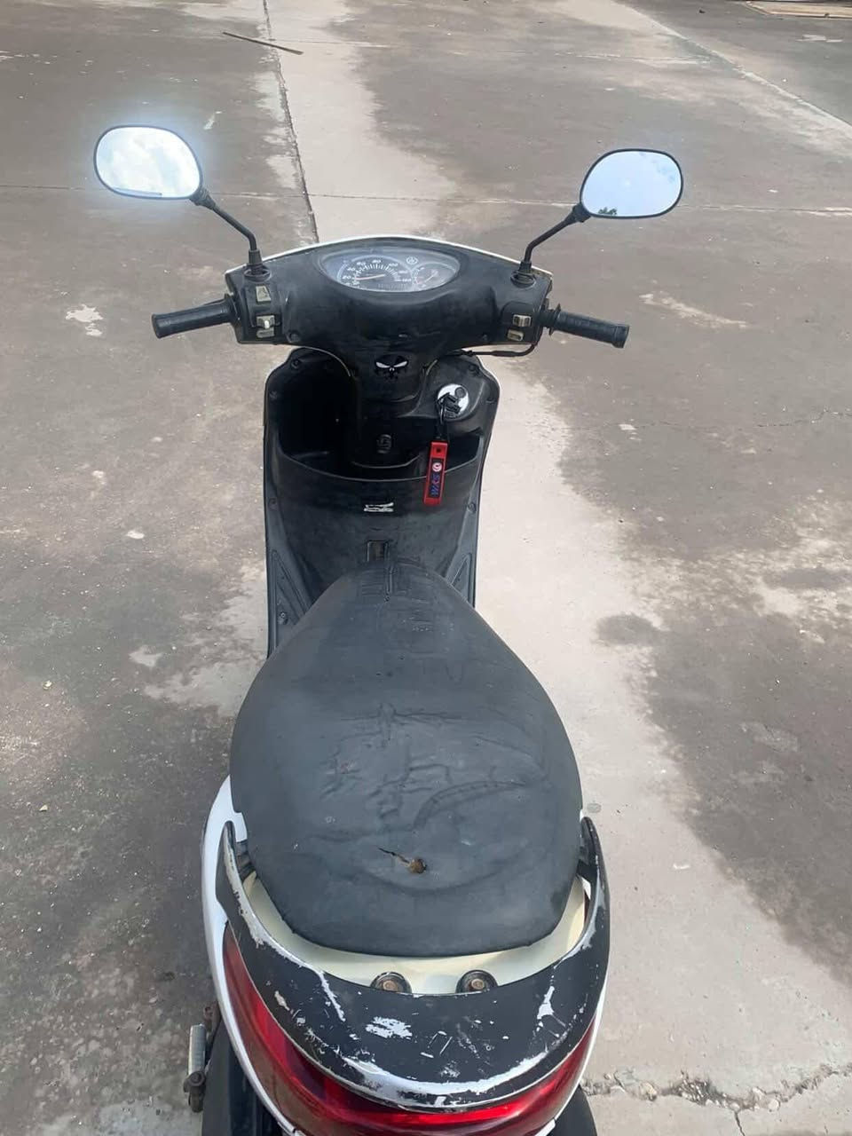 سلام عليكم درجة بريز درجة مكفوله كفاله عامه درجة مكينه بلادي وكلشي شغال بيه مكينه ناعمه وخير من الله درجة نضيفه وحلوه وسعر 450 وبي مجال حك الجيه المكان بغداد حي الاعلام قرب تقاطع درويش رقمي *********** موجود واتساب أو مازنجر تحياتي لكم ❤
