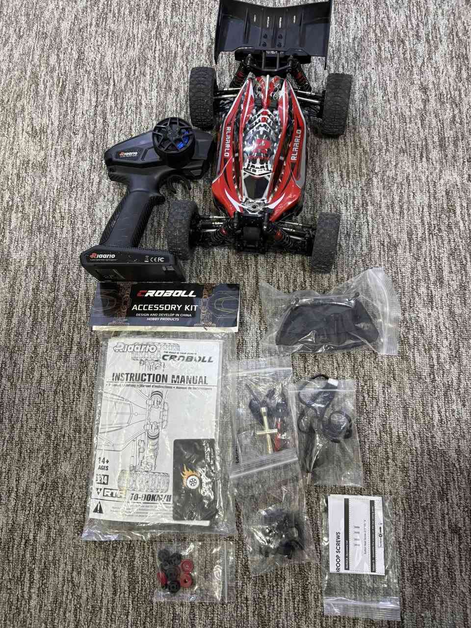 السلام عليكم 
بگي croboll شركة rlaarlo الغنية عن التعريف 
حجم 1/14  فور ويل 
شاصي و دشالي اكسلات حديد نظافة 95% جاهزة وياها جميع ملحقاتها مثل مموضح بالصور للبيع السعر 125 الف   
للاستفسار ***********
