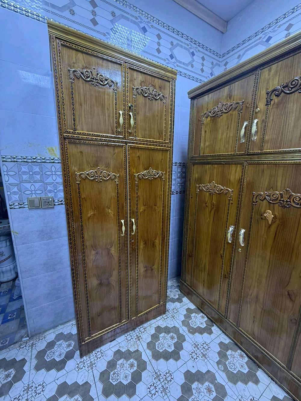 غرفه زان شغل وصط
السعر ٨٥٠ قفل
شد نقل داخل بغداد مجاني 
نضافه ٩٠
٨ قطع 
شازون طابوري هديه