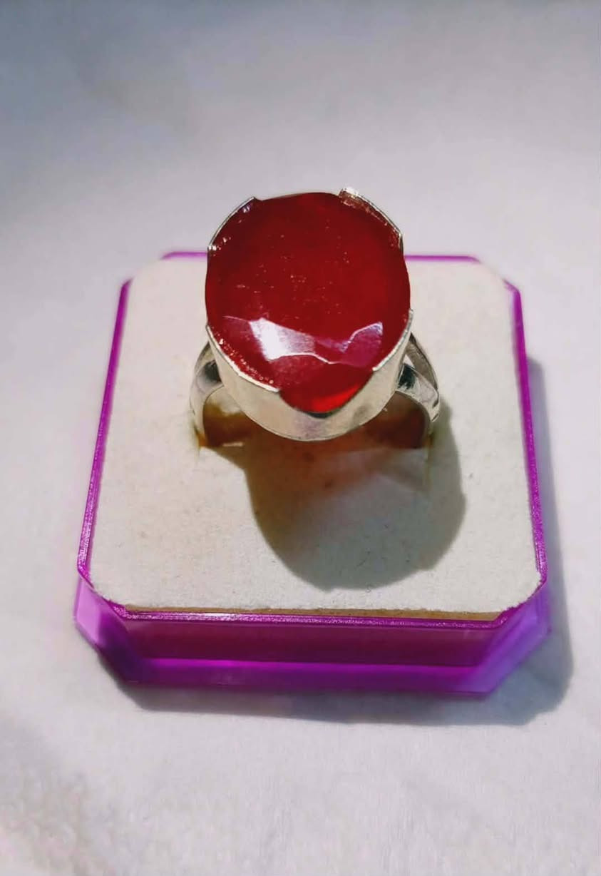 منو يصيده .. ياقوت جمال ودلال فضه 925سعر 33الف فقط مع توصيل واتساب ***********..
