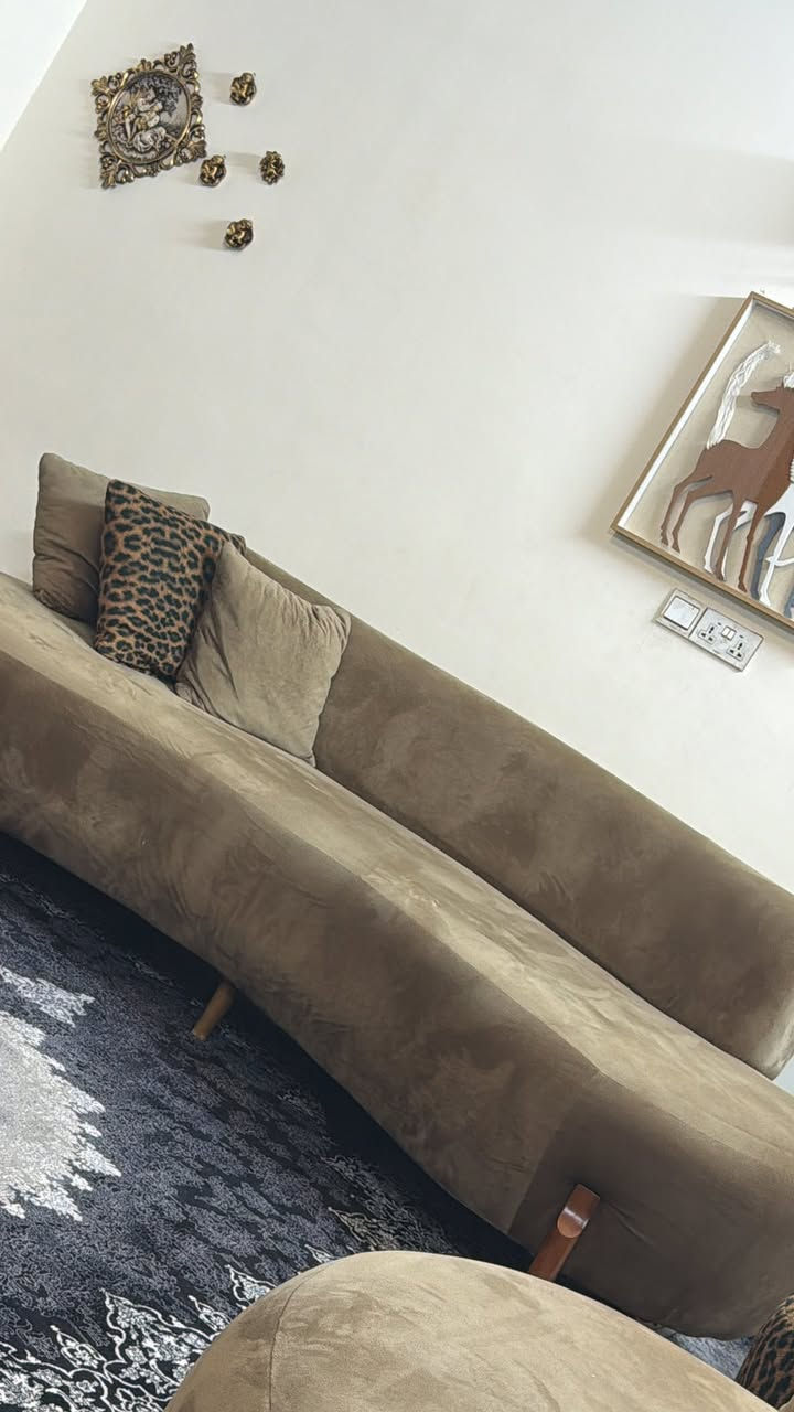 للبيع تخم 10 مقاعد  نظيف جدا 4 كراسي تايكر واثنين كبار  للاستفسار خاص مكاني بغداد


**إذا كنت صاحب هذا الإعلان وتريد حذفه لأي سبب، رجاءا أرسل رسالة إلى الدعم الفني**