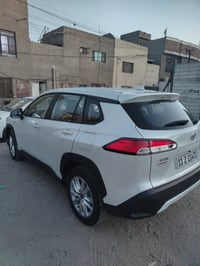 حبايب قلبي كروز للبيع موديل ٢٥ ماشيه قليل مكفوله  مواصفاتها فتحه بصمه ...