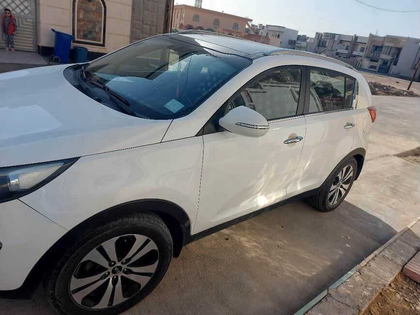 السلام عليكم 
كيا سبورتج موديل 2012 مكفوله  محرك 2000دوش سياره فول واحد على واحد بصمه بانوراما تحكم ستيرن سياره ماشيه 170اللف قابل للزياده كير محرك كفاله عامه شرط التحويل السعر 16 اللف وبيها مجال للطيبين التواصل ***********
مكان السياره الأنبار فلوجه
