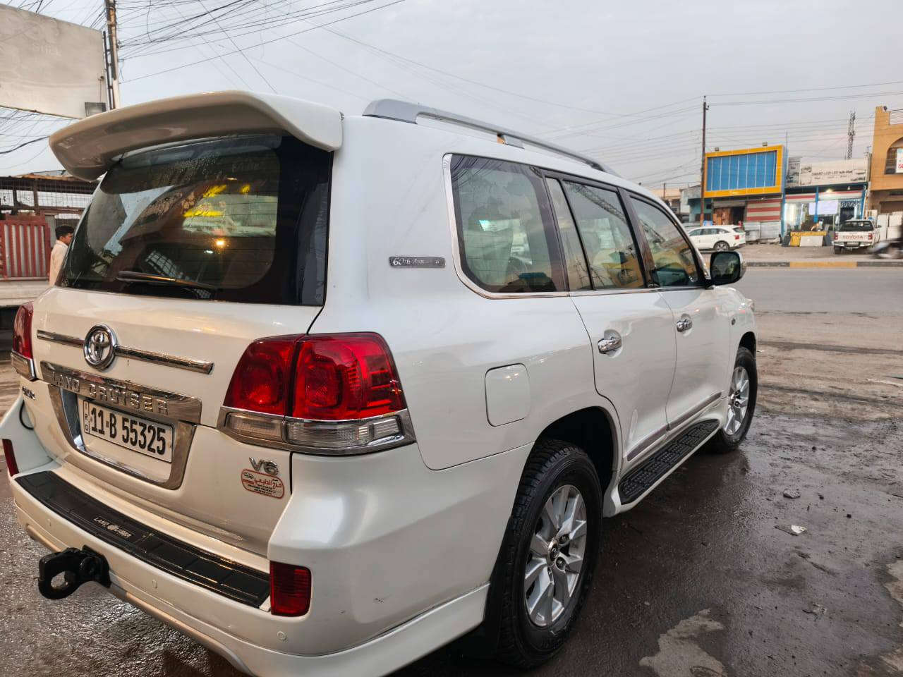 السلام عليكم 
لبيع سياره لاند كروزر
2010سياره مكفوله 
كفال عام سياره نضيف
سياره بسمنه ثاني يوم تحويل
رقم الهاتف ***********
مكلف بل نشره
