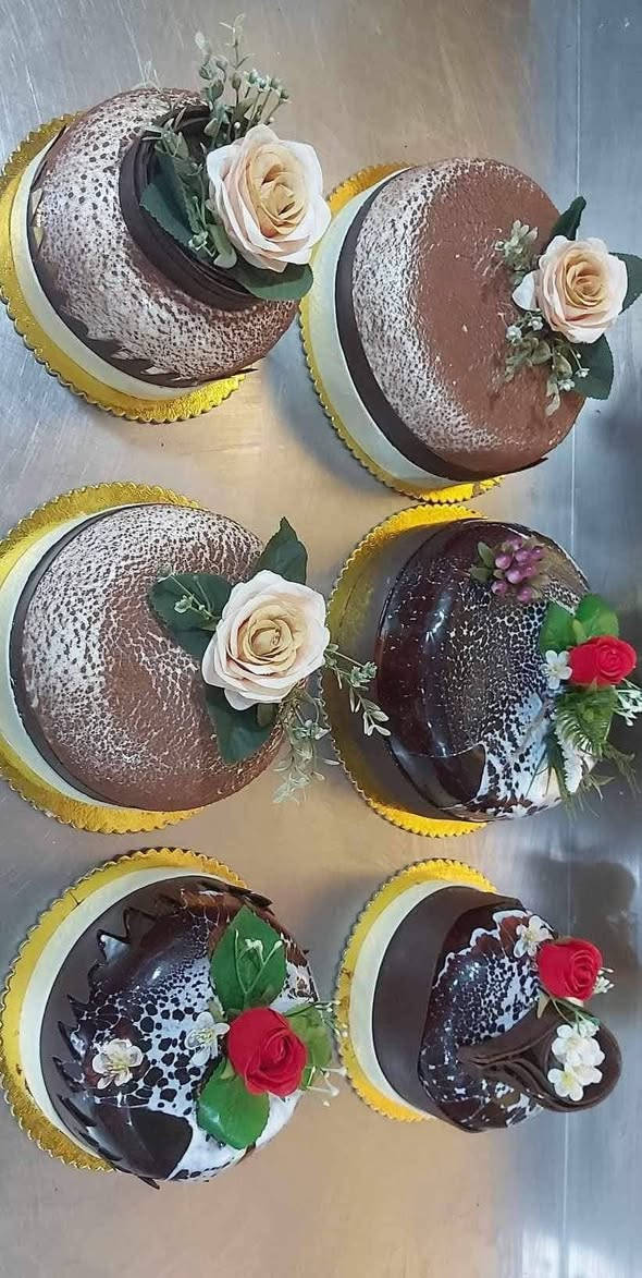 خلفه كيك درجه اولى متفرغ مكانه بغداد
وهذا رقمه اليحتاجه يتصل علي

***********
