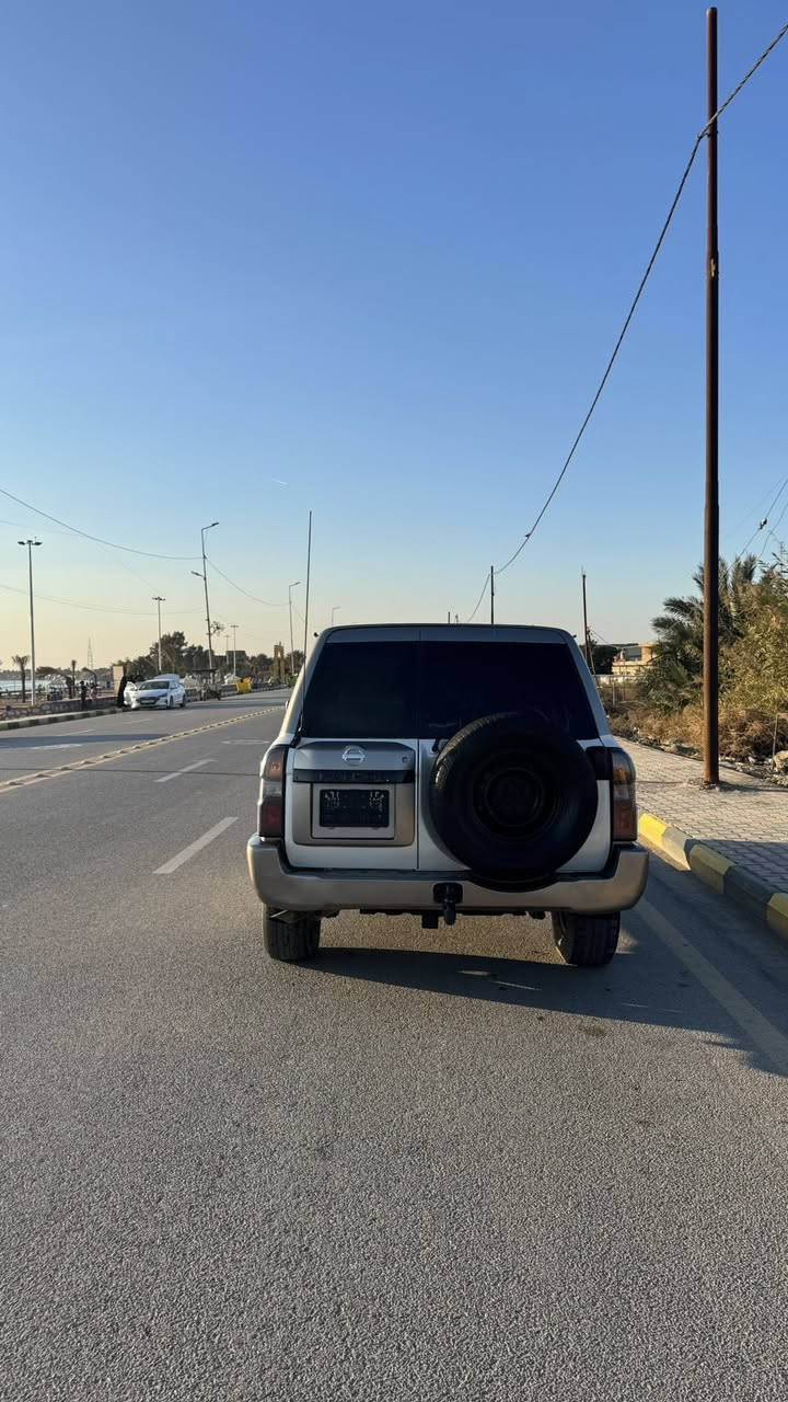 السلام عليكم
سياره نيسان باترول  سوبر سفاري ٤٨٠٠ 
موديل ٢٠٠٨ قير اوتوماتيك 
السياره مزاد وكالة بأسمي احولك وكالة باركود 
السياره ناقصها اشياء بسيطه 
مكاني الكوت 
***********0
