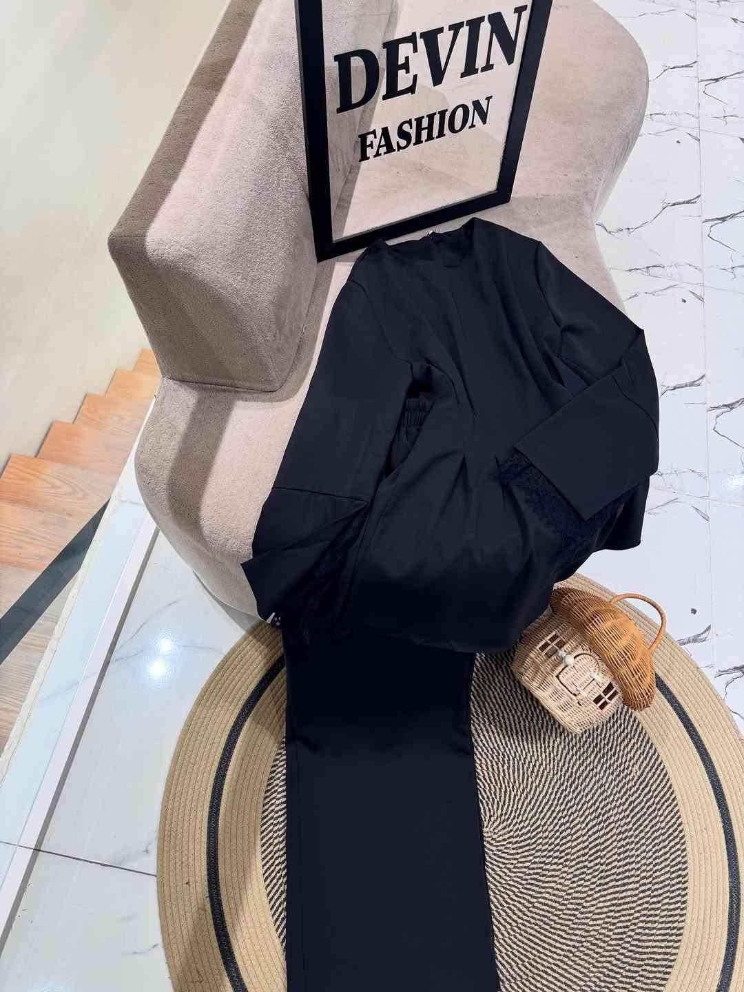 سوت مخصر بتصميم ردن دانتيل كوالتي عالي جدا 🔥
متوفر ب 5 الوان ✨
طول القميص 75cm 
 بنطرون كيلوت طول 110
قياسات 38-46
قطع محدوده 🔥
#اكسبلور_explore #اكسبلور_فولو #اكسبلورر #اكسبلور_العراق_السعوديه_الاردن_ايران_الكويت_طق_لايكات_كومنت_يلاا💙 #اكسبلور_ضيفونا


**إذا كنت صاحب هذا الإعلان وتريد حذفه لأي سبب، رجاءا أرسل رسالة إلى الدعم الفني**