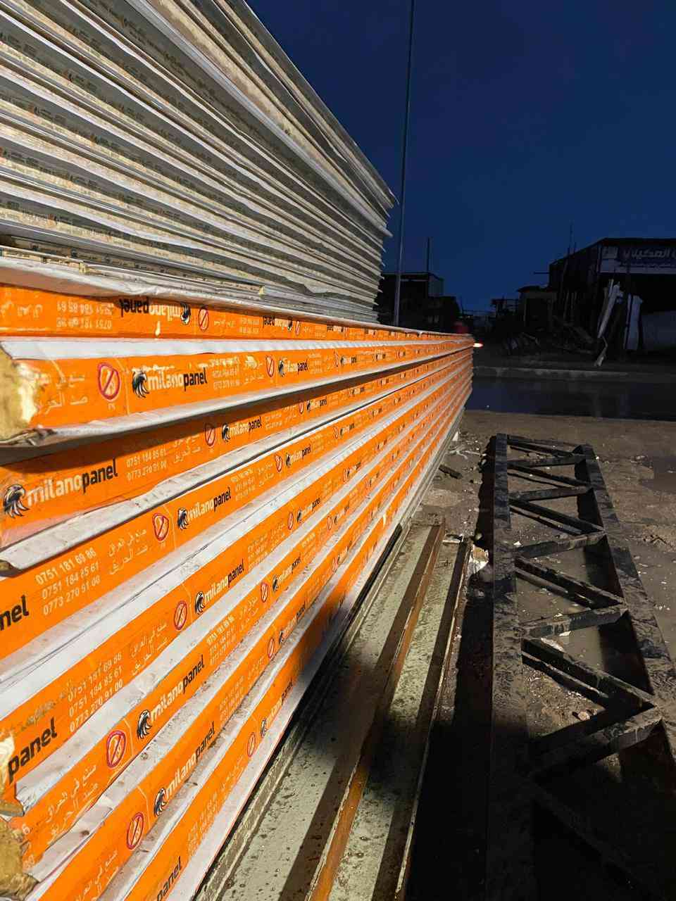 اللهم صل على محمد وال محمد على بركه الله تم وصول ساندويج ضد الحريق وبي شهاده منشى 
طول 8 العدد تسعه اسعار تنافسيه جدا جدا جوا السوق اتصل على الرقم الهاتف)(***********)
