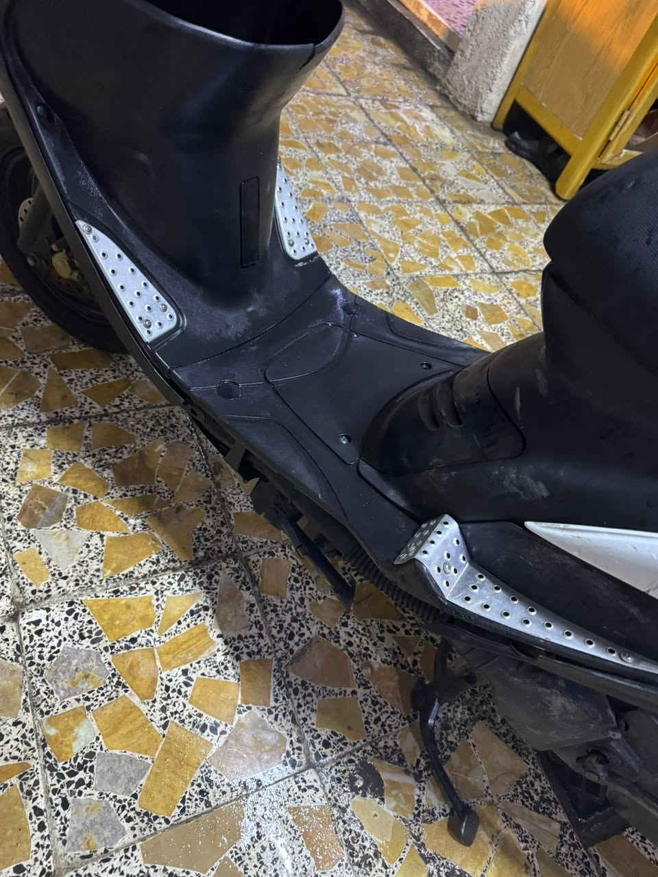 السلام عليكم
ماكس عدله نضيفه مامفتوحه ابد  ركبه
صارلهه 3 اشهر من اخذتهه كلشي شغال بيهه السعر 650 الف
هاتف *********** واتساب
