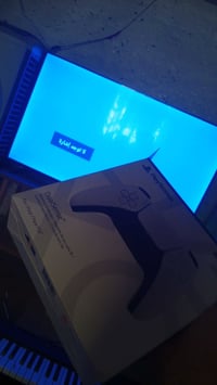 عندي يدة اصليه ممستخدمة يوم ورجعتها لان ماحتاجها للبيع 07817765260 وات...