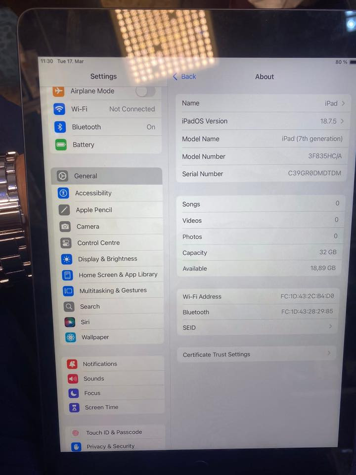 سلام عليكم للبيع
ايفون 11 برو ذاكرة64 مبدل بطارية وشاشة وبصمة واكفة

سعر150

ايفونse2 ذاكرة64  بطارية84 سعر140

ايفون 7 بلاص ذاكرة128 شغال فول سعر130

ايباد 9 ذاكرة 64 سعر180 موضح تفاصيل

ايباد 8 ذاكرة32 بصمة متوقفه سعر140

ايباد 7 ذاكرة32 شغال فول سعر135

ايباد مني 4 ذاكرة64 سعر100

مكاني بغداد حي الجهاد 
 واتساب ***********
